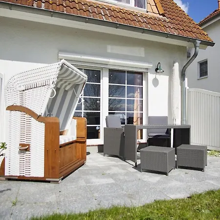 Feriehus Haus Mit Seeblick, Gratis Nutzung Vom Ahoi Erlebnisbad Und Sauna In - Faehrhaus Nr 14