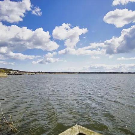 Haus Mit Seeblick, Gratis Nutzung Vom Ahoi Erlebnisbad Und Sauna In - Faehrhaus Nr 14 Feriehus