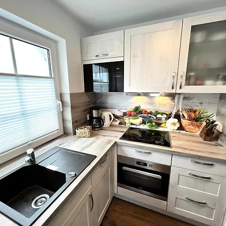 Haus Mit Seeblick, Gratis Nutzung Vom Ahoi Erlebnisbad Und Sauna In - Faehrhaus Nr 14 * Sellin (Rugen)