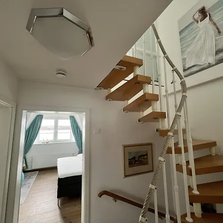 Haus Mit Seeblick, Gratis Nutzung Vom Ahoi Erlebnisbad Und Sauna In - Faehrhaus Nr 14 Feriehus Sellin (Rugen)