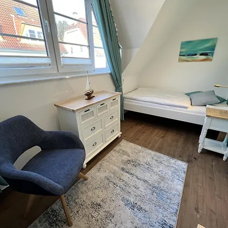 Haus Mit Seeblick, Gratis Nutzung Vom Ahoi Erlebnisbad Und Sauna In - Faehrhaus Nr 14 Feriehus Sellin (Rugen)