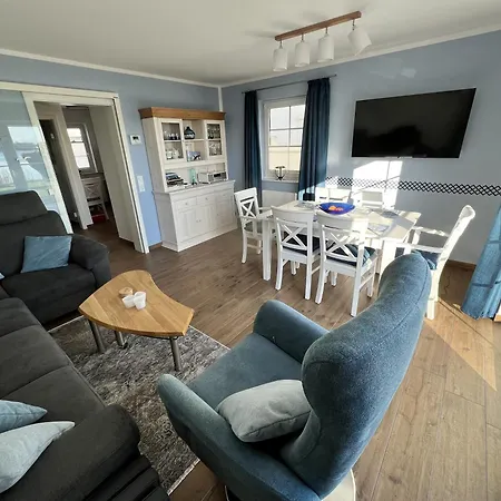 Haus Mit Seeblick, Gratis Nutzung Vom Ahoi Erlebnisbad Und Sauna In - Faehrhaus Nr 14 Feriehus